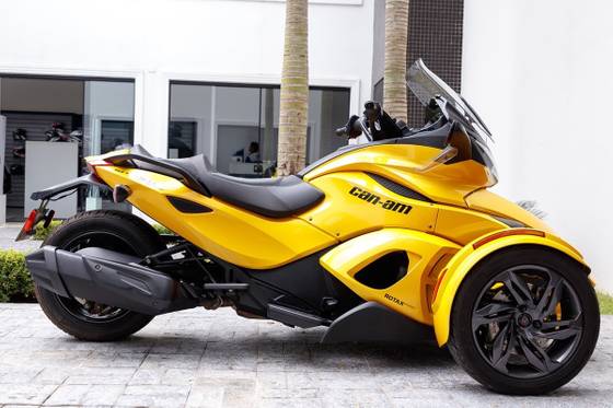 CAN-AM SPYDER ST-S TRICICLO 2013/2013