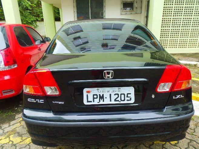 HONDA CIVIC 1.7 LXL 16V GASOLINA 4P AUTOMÁTICO HONDA CIVIC 1.7 LXL 16V GASOLINA 4P AUTOMÁTICO 2005/2005