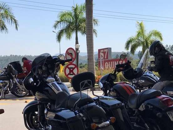 HARLEY-DAVIDSON-SPORTSTER XL 883 HARLEY-DAVIDSON-SPORTSTER XL 883-2005