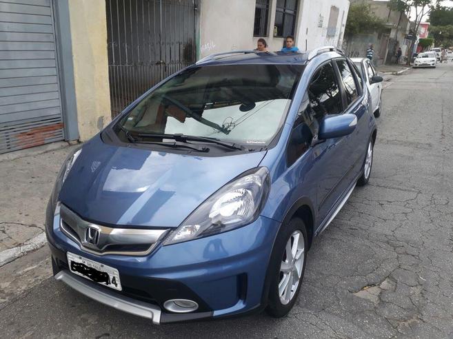 HONDA FIT 1.5 TWIST 16V FLEX 4P AUTOMÁTICO HONDA FIT 1.5 TWIST 16V FLEX 4P AUTOMÁTICO 2013/2014