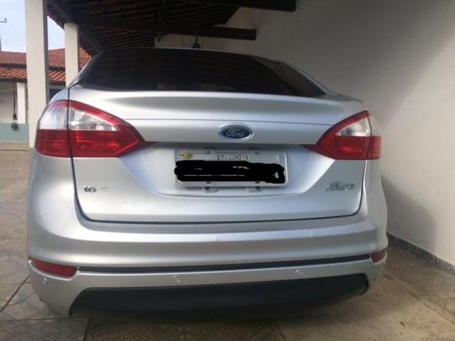 FORD FIESTA 1.6 SE SEDAN 16V FLEX 4P POWERSHIFT FORD FIESTA 1.6 SE SEDAN 16V FLEX 4P POWERSHIFT 2014/2015
