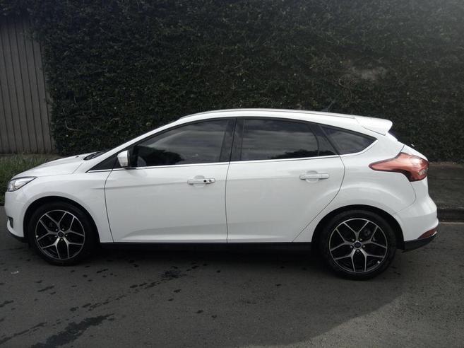 FORD FOCUS 2.0 TITANIUM FASTBACK 16V FLEX 4P POWERSHIFT FORD FOCUS 2.0 TITANIUM FASTBACK 16V FLEX 4P POWERSHIFT 2015/2016