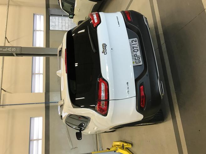 JEEP CHEROKEE 3.2 LIMITED 4X4 V6 24V GASOLINA 4P AUTOMÁTICO JEEP CHEROKEE 3.2 LIMITED 4X4 V6 24V GASOLINA 4P AUTOMÁTICO 2015/2015