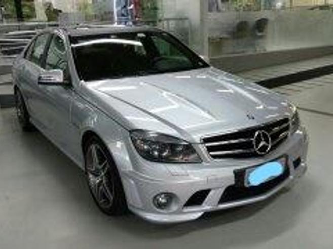 MERCEDES-BENZ C 63 AMG 6.2 SEDAN V8 GASOLINA 4P AUTOMÁTICO MERCEDES-BENZ C 63 AMG 6.2 SEDAN V8 GASOLINA 4P AUTOMÁTICO 2009/2009