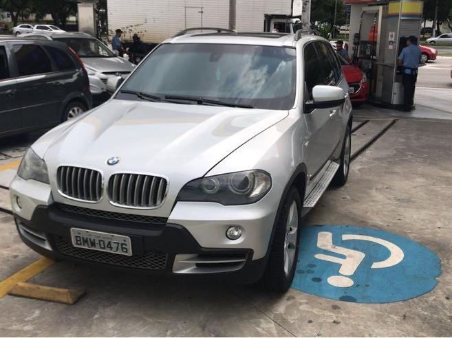 BMW X5 4.8 I SPORT 4X4 V8 32V GASOLINA 4P AUTOMÁTICO BMW X5 4.8 I SPORT 4X4 V8 32V GASOLINA 4P AUTOMÁTICO 2008/2009