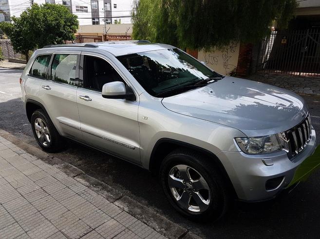 JEEP GRAND CHEROKEE 3.6 LIMITED 4X4 V6 24V GASOLINA 4P AUTOMATICO JEEP GRAND CHEROKEE 3.6 LIMITED 4X4 V6 24V GASOLINA 4P AUTOMATICO 2011/2012