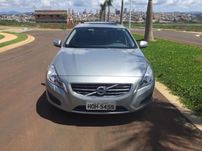 VOLVO S60 2.0 T5 DYNAMIC GASOLINA 4P AUTOMÁTICO VOLVO S60 2.0 T5 DYNAMIC GASOLINA 4P AUTOMÁTICO 2011/2012