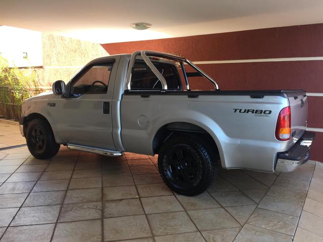 FORD F-250 4.2 XL 4X2 CS TURBO INTERCOOLER DIESEL 2P MANUAL FORD F-250 4.2 XL 4X2 CS TURBO INTERCOOLER DIESEL 2P MANUAL 2000/2000