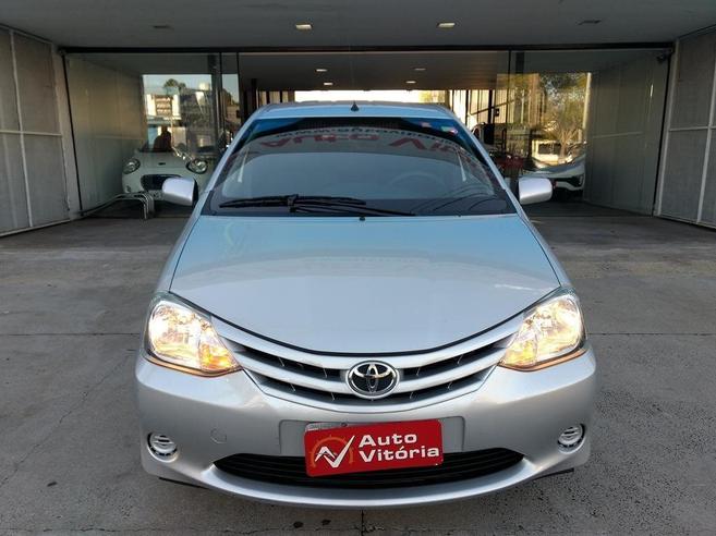 TOYOTA ETIOS 1.3 XS 16V FLEX 4P MANUAL TOYOTA ETIOS 1.3 XS 16V FLEX 4P MANUAL 2013/2013