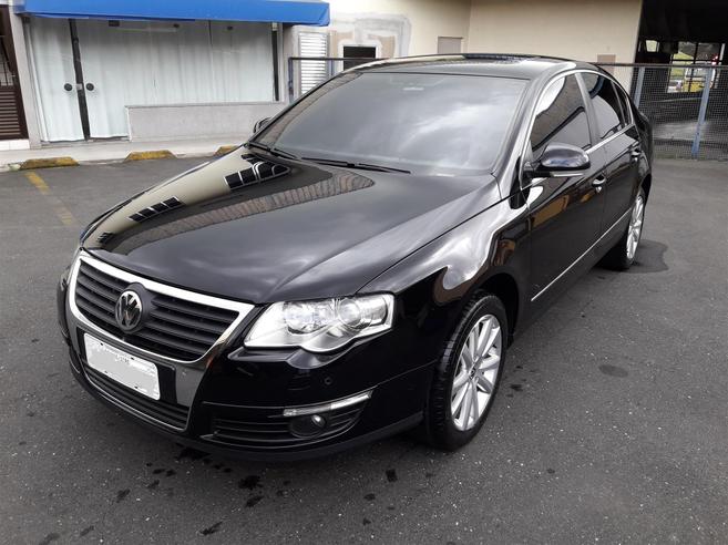 VOLKSWAGEN PASSAT 2.0 FSI COMFORTLINE 16V GASOLINA 4P TIPTRONIC VOLKSWAGEN PASSAT 2.0 FSI COMFORTLINE 16V GASOLINA 4P TIPTRONIC 2006/2006