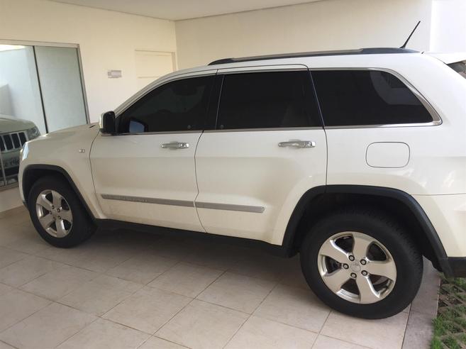 JEEP GRAND CHEROKEE 3.6 LIMITED 4X4 V6 24V GASOLINA 4P AUTOMATICO JEEP GRAND CHEROKEE 3.6 LIMITED 4X4 V6 24V GASOLINA 4P AUTOMATICO 2010/2011