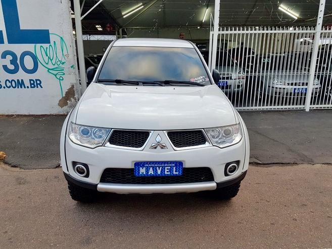 MITSUBISHI L200 TRITON 3.2 HPE 4X4 CD 16V TURBO INTERCOOLER DIESEL 4P AUTOMÁTICO MITSUBISHI L200 TRITON 3.2 HPE 4X4 CD 16V TURBO INTERCOOLER DIESEL 4P AUTOMÁTICO 2012/2013