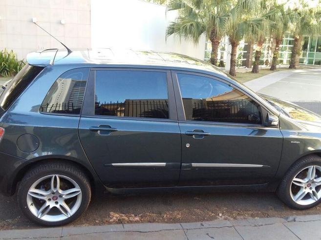FIAT STILO 1.8 MPI SPORTING 8V FLEX 4P AUTOMATIZADO FIAT STILO 1.8 MPI SPORTING 8V FLEX 4P AUTOMATIZADO 2008/2009