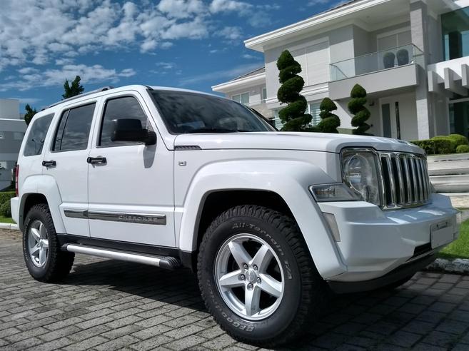 JEEP CHEROKEE 3.7 LIMITED 4X4 V6 12V GASOLINA 4P AUTOMÁTICO JEEP CHEROKEE 3.7 LIMITED 4X4 V6 12V GASOLINA 4P AUTOMÁTICO 2012/2012
