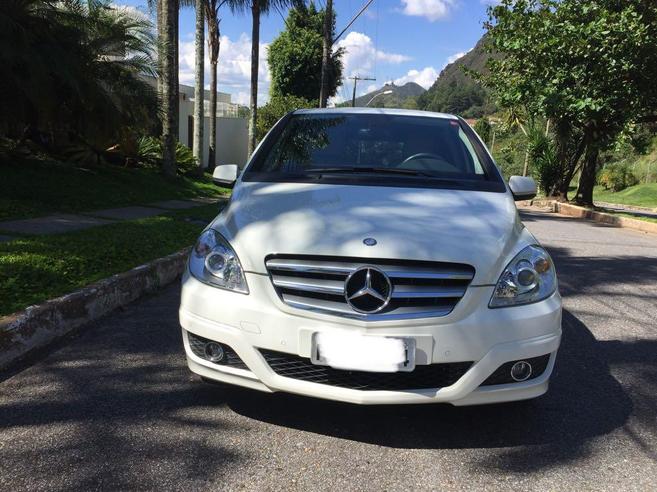 MERCEDES-BENZ B 180 1.7 FAMILY PLUS 8V GASOLINA 4P AUTOMÁTICO MERCEDES-BENZ B 180 1.7 FAMILY PLUS 8V GASOLINA 4P AUTOMÁTICO 2011/2011