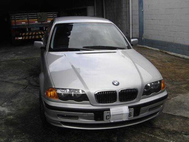 BMW 320i 2.2 24V GASOLINA 4P AUTOMÁTICO BMW 320i 2.2 24V GASOLINA 4P AUTOMÁTICO 2001/2001