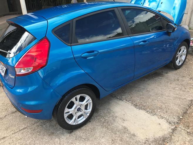 FORD FIESTA 1.6 SE HATCH 16V FLEX 4P MANUAL FORD FIESTA 1.6 SE HATCH 16V FLEX 4P MANUAL 2015/2015