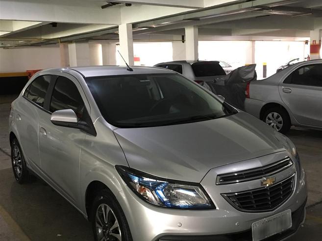 CHEVROLET ONIX 1.4 MPFI LTZ 8V FLEX 4P AUTOMÁTICO CHEVROLET ONIX 1.4 MPFI LTZ 8V FLEX 4P AUTOMÁTICO 2015/2015