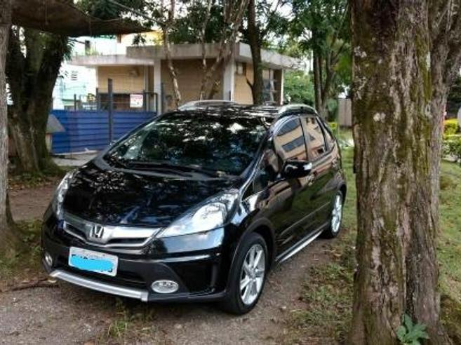 HONDA FIT 1.5 TWIST 16V FLEX 4P AUTOMÁTICO HONDA FIT 1.5 TWIST 16V FLEX 4P AUTOMÁTICO 2013/2014