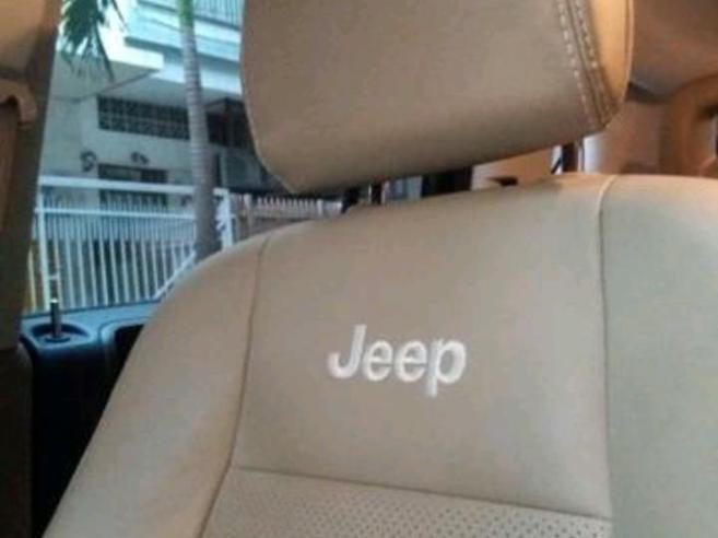 JEEP COMPASS 2.0 SPORT 4X2 16V GASOLINA 4P AUTOMÁTICO JEEP COMPASS 2.0 SPORT 4X2 16V GASOLINA 4P AUTOMÁTICO 2013/2013