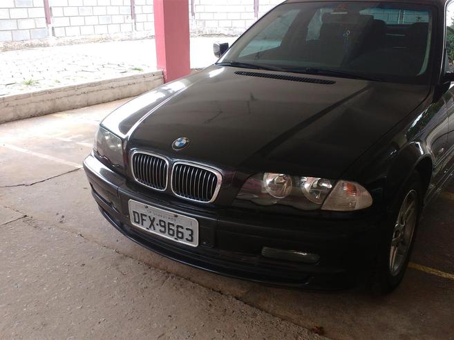 BMW 320i 2.2 24V GASOLINA 4P AUTOMÁTICO BMW 320i 2.2 24V GASOLINA 4P AUTOMÁTICO 2001/2001