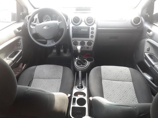 FORD FIESTA 1.0 ROCAM SE 8V FLEX 4P MANUAL FORD FIESTA 1.0 ROCAM SE 8V FLEX 4P MANUAL 2014/2014