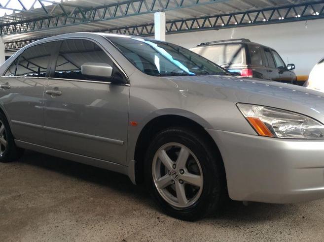 HONDA ACCORD 3.0 EX V6 24V GASOLINA 4P AUTOMÁTICO HONDA ACCORD 3.0 EX V6 24V GASOLINA 4P AUTOMÁTICO 2005/2005