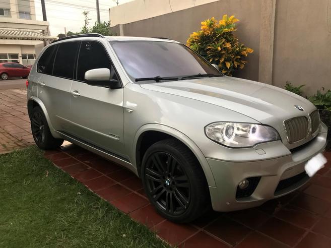 BMW X5 4.4 4X4 50I ENDURANCE V8 32V GASOLINA 4P AUTOMÁTICO BMW X5 4.4 4X4 50I ENDURANCE V8 32V GASOLINA 4P AUTOMÁTICO 2010/2011