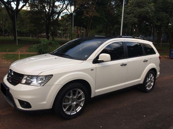 DODGE JOURNEY 3.6 RT V6 GASOLINA 4P AUTOMÁTICO DODGE JOURNEY 3.6 RT V6 GASOLINA 4P AUTOMÁTICO 2012/2012