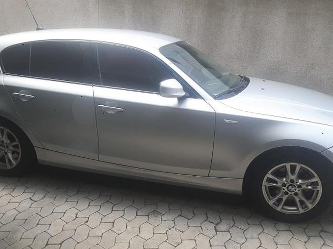 BMW 118i 2.0 TOP HATCH 16V GASOLINA 4P AUTOMÁTICO BMW 118i 2.0 TOP HATCH 16V GASOLINA 4P AUTOMÁTICO 2009/2010