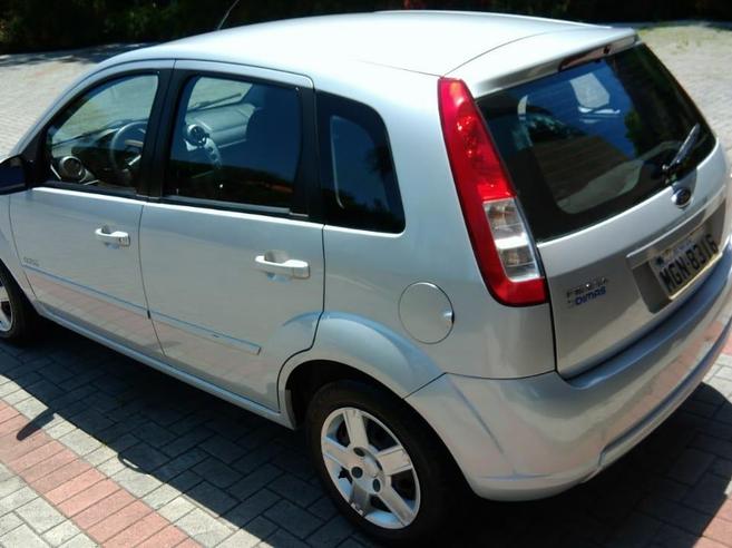 FORD FIESTA 1.6 MPI CLASS HATCH 8V FLEX 4P MANUAL FORD FIESTA 1.6 MPI CLASS HATCH 8V FLEX 4P MANUAL 2009/2010