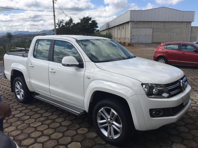 VOLKSWAGEN AMAROK 2.0 HIGHLINE 4X4 CD 16V TURBO INTERCOOLER DIESEL 4P AUTOMÁTICO VOLKSWAGEN AMAROK 2.0 HIGHLINE 4X4 CD 16V TURBO INTERCOOLER DIESEL 4P AUTOMÁTICO 2015/2016