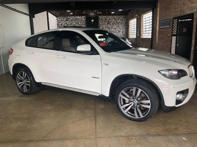 BMW X6 4.4 50I 4X4 COUPÉ 8 CILINDROS 32V BI-TURBO GASOLINA 4P AUTOMÁTICO BMW X6 4.4 50I 4X4 COUPÉ 8 CILINDROS 32V BI-TURBO GASOLINA 4P AUTOMÁTICO 2012/2012