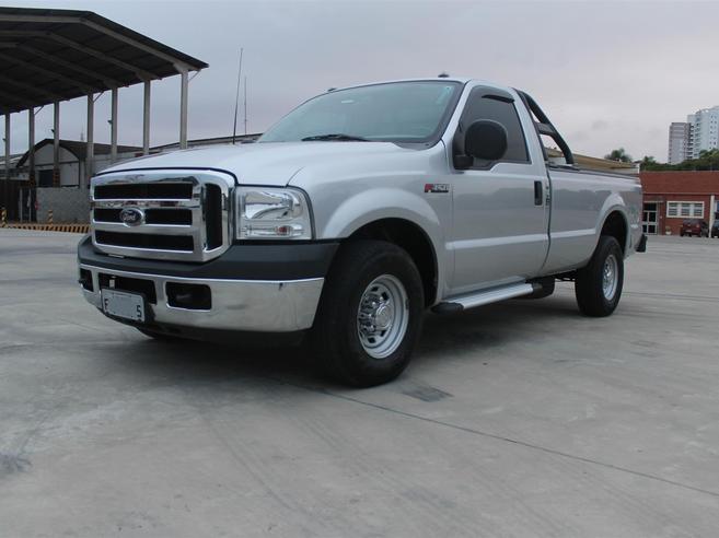 FORD F-250 3.9 XLT MAX POWER 4X2 CS DIESEL 2P MANUAL FORD F-250 3.9 XLT MAX POWER 4X2 CS DIESEL 2P MANUAL 2011/2011