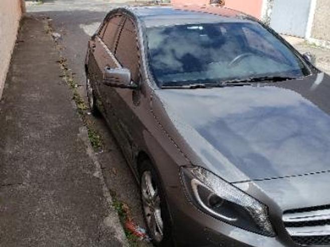 MERCEDES-BENZ A 200 1.6 TURBO URBAN 16V GASOLINA 4P AUTOMÁTICO MERCEDES-BENZ A 200 1.6 TURBO URBAN 16V GASOLINA 4P AUTOMÁTICO 2013/2013