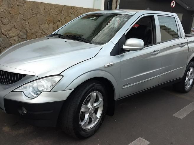 SSANGYONG ACTYON 2.0 GL 4X4 16V 141CV TURBO INTERCOOLER DIESEL 4P AUTOMÁTICO SSANGYONG ACTYON 2.0 GL 4X4 16V 141CV TURBO INTERCOOLER DIESEL 4P AUTOMÁTICO 2009/2010