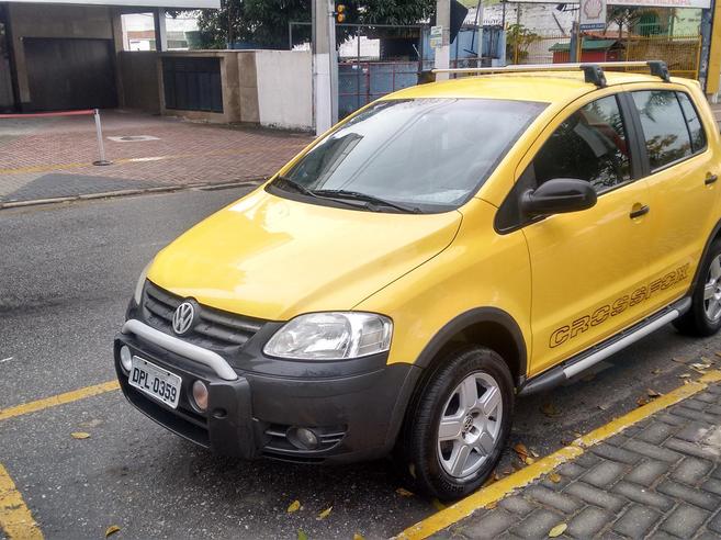 VOLKSWAGEN CROSSFOX 1.6 MI FLEX 8V 4P MANUAL VOLKSWAGEN CROSSFOX 1.6 MI FLEX 8V 4P MANUAL 2006/2006