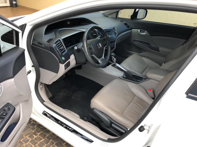 HONDA CIVIC 2.0 EXR 16V FLEX 4P AUTOMÁTICO HONDA CIVIC 2.0 EXR 16V FLEX 4P AUTOMÁTICO 2015/2016