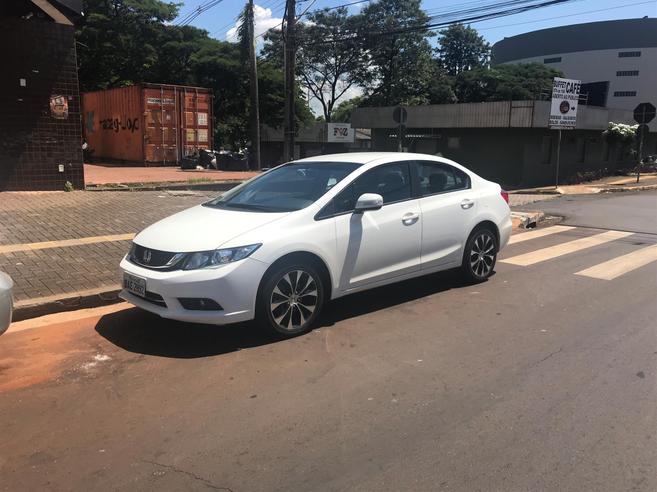 HONDA CIVIC 2.0 LXR 16V FLEX 4P AUTOMÁTICO HONDA CIVIC 2.0 LXR 16V FLEX 4P AUTOMÁTICO 2015/2016