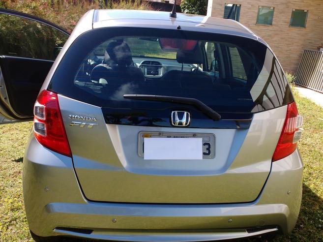 HONDA FIT 1.4 LX 16V FLEX 4P AUTOMÁTICO HONDA FIT 1.4 LX 16V FLEX 4P AUTOMÁTICO 2014/2014