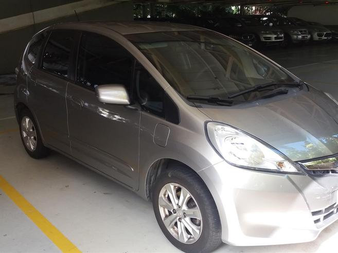 HONDA FIT 1.4 LX 16V FLEX 4P AUTOMÁTICO HONDA FIT 1.4 LX 16V FLEX 4P AUTOMÁTICO 2012/2013