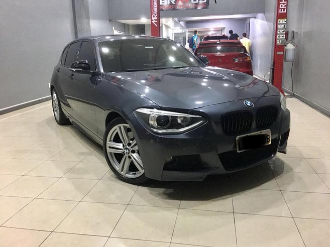 BMW 125i 2.0 M SPORT 16V GASOLINA 4P AUTOMÁTICO BMW 125i 2.0 M SPORT 16V GASOLINA 4P AUTOMÁTICO 2013/2014