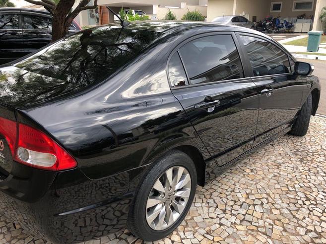 HONDA CIVIC 1.8 LXL 16V FLEX 4P AUTOMÁTICO HONDA CIVIC 1.8 LXL 16V FLEX 4P AUTOMÁTICO 2011/2011