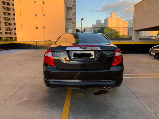 FORD-FUSION-2012