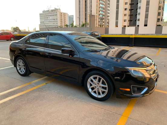 FORD-FUSION-2012