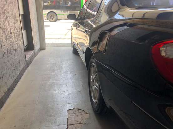 NISSAN-MAXIMA-2001