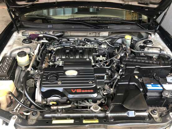 NISSAN-MAXIMA-2001