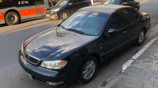 NISSAN-MAXIMA-2001