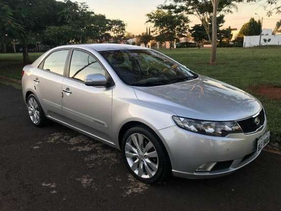 Kia cerato 2010 салон