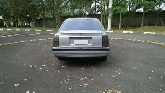 CHEVROLET-OMEGA-1994